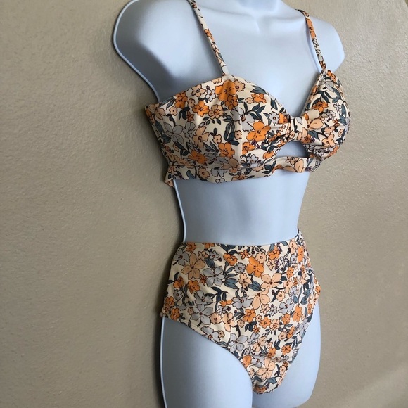 CUPSHE Ditsy Floral knotted Cutout Back Hook Closure High-Waisted Bikini Set M/L - Picture 6 of 16